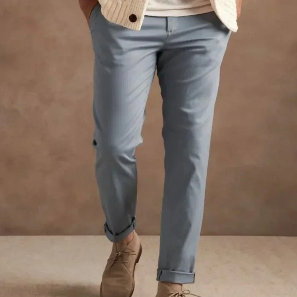 NWOT Banana Republic Tapered Rapid Movement Chino Washed Denim